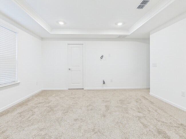Building Photo - 5637 Bay Rock Rd
