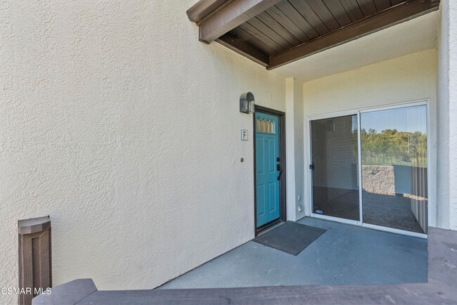 Building Photo - 5580 Spanish Oak Ln