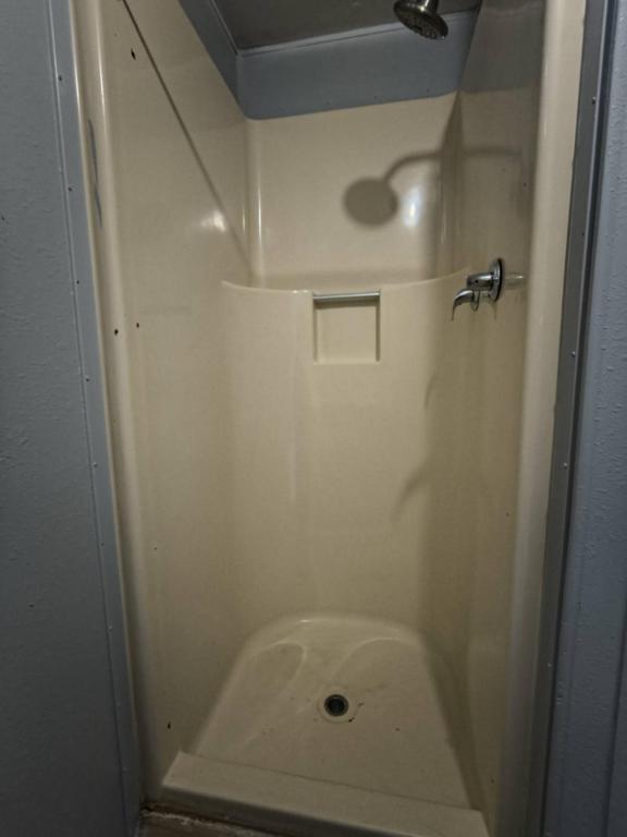 Building Photo - 814 S Kern Ave