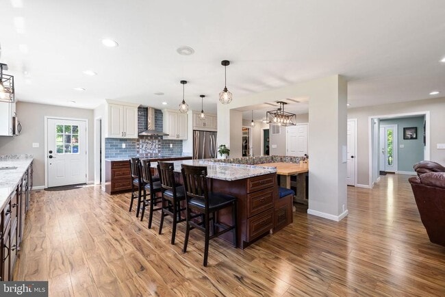 Building Photo - 4301 Mountain View Dr