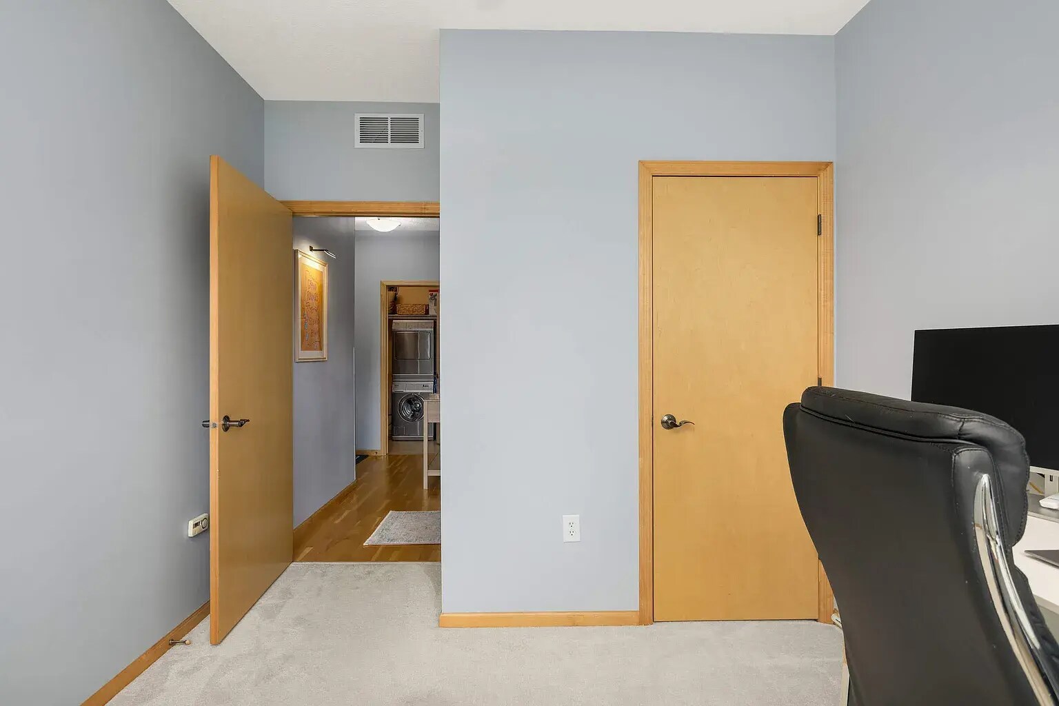 Building Photo - 301 Oak Grove St
