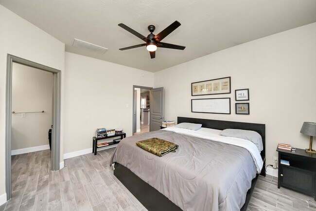 Building Photo - 18410 Avanta Cove Dr