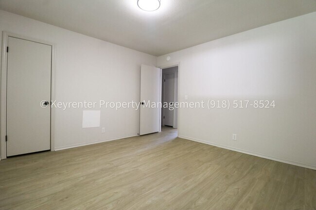 Building Photo - 1820 S 5th Pl
