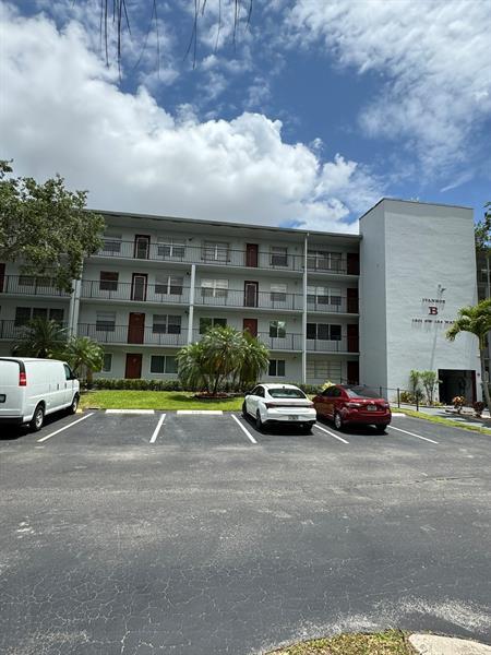 Building Photo - 1301 SW 134th Way