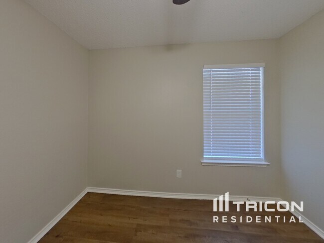 Building Photo - 6701 Spur Ridge Ct