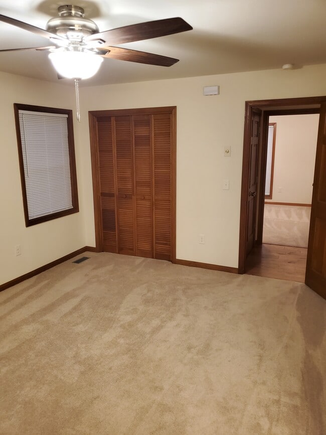 Building Photo - 1402 Milestone Dr