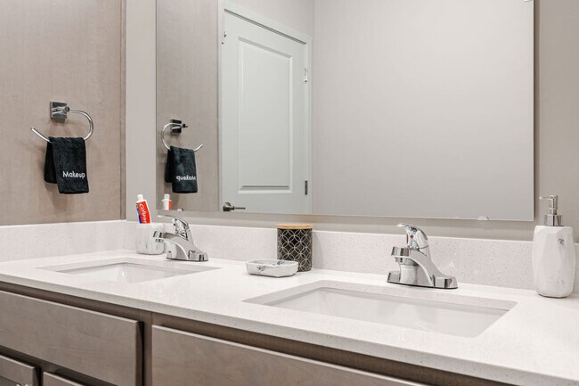 Building Photo - 3366 Firethorn Drive