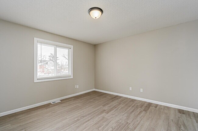 Building Photo - 1241 33rd St