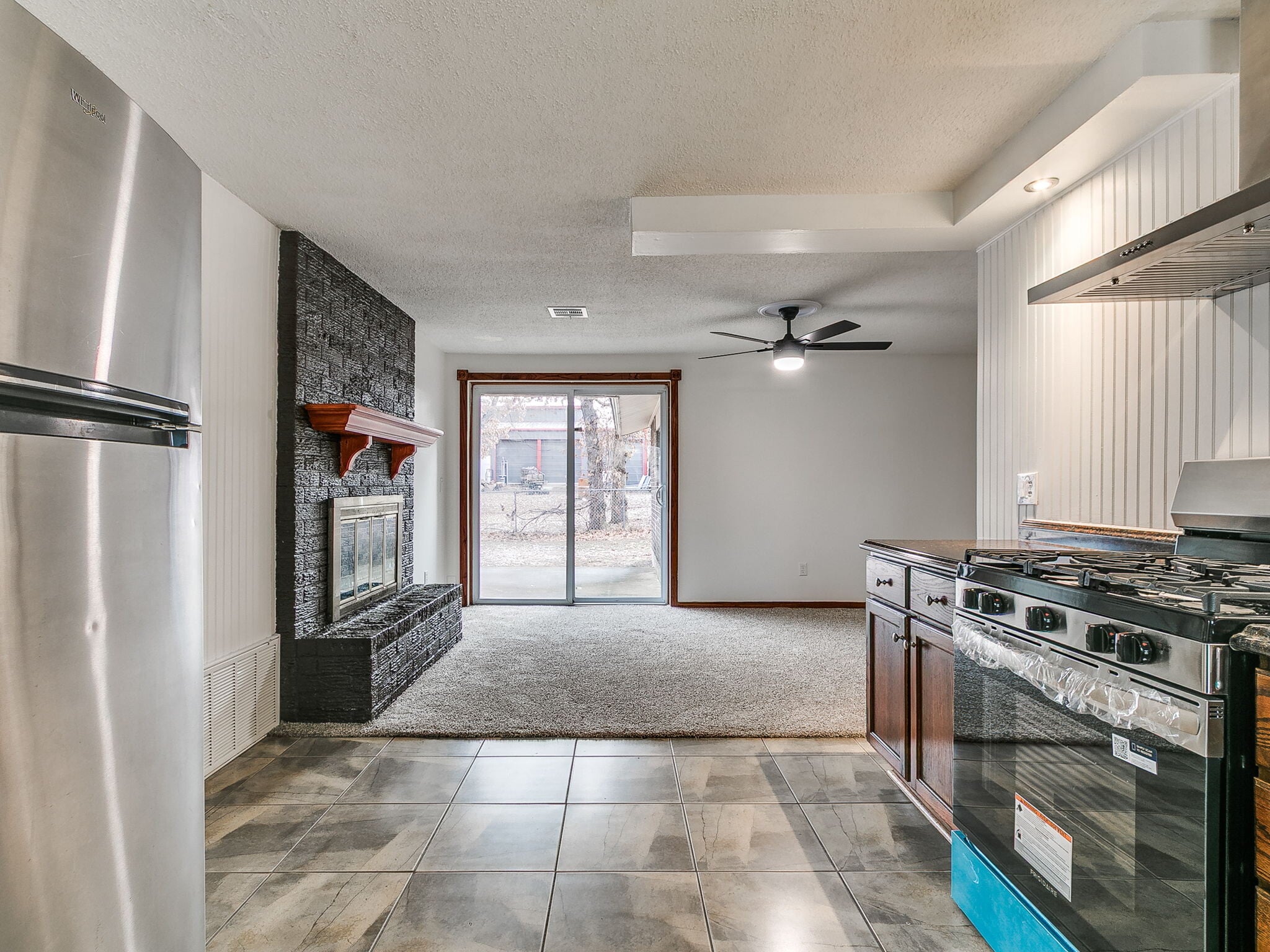 Building Photo - 1548 Bradley Pl