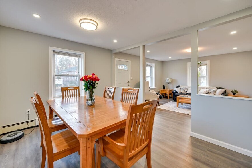 Dining room - 29 Old Farms Rd
