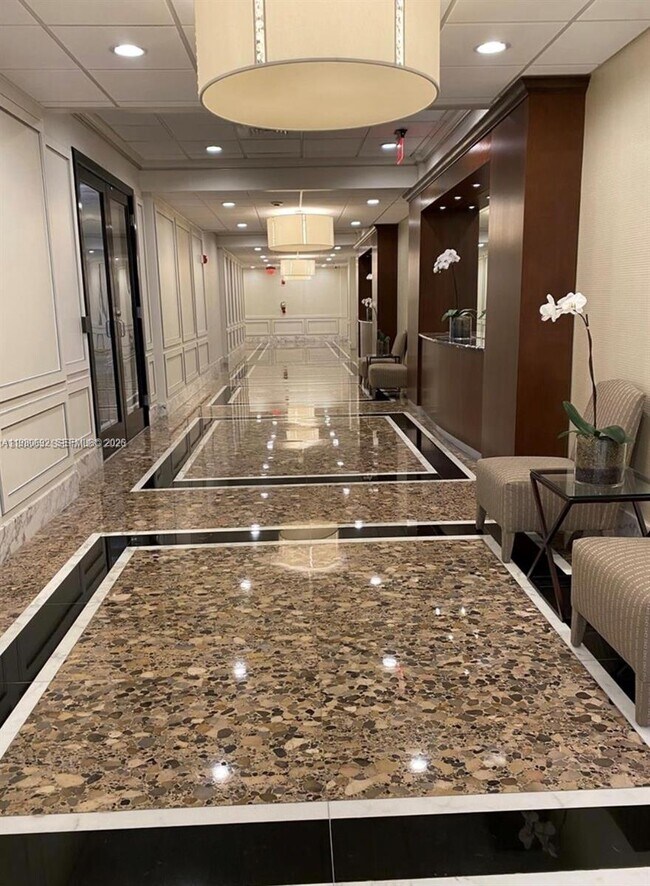 Building Photo - 5600 Collins Ave