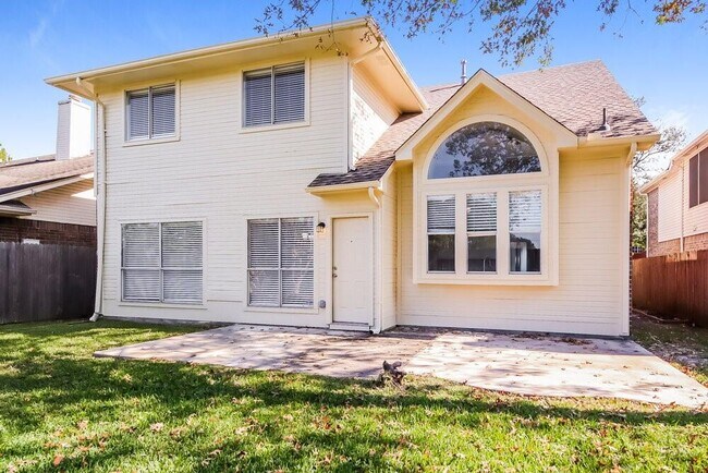 Building Photo - 8027 Oceanside Dr