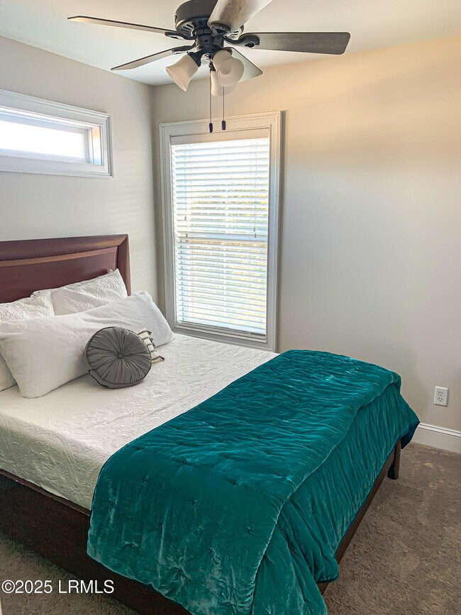 Building Photo - 1 Palmetto Breeze Cir