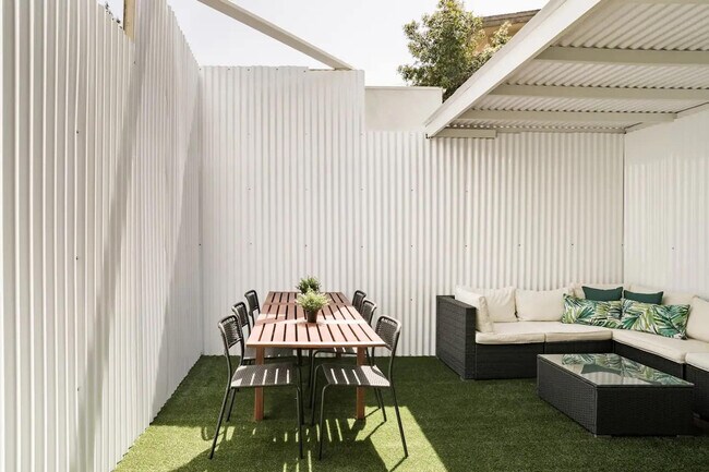 Building Photo - 1773 Torrance St