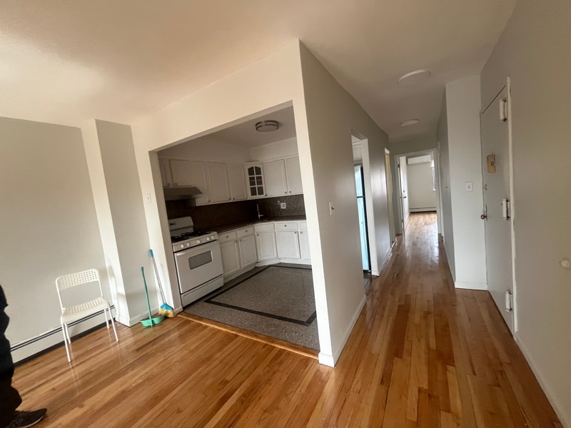 Building Photo - 134-30 57th Rd