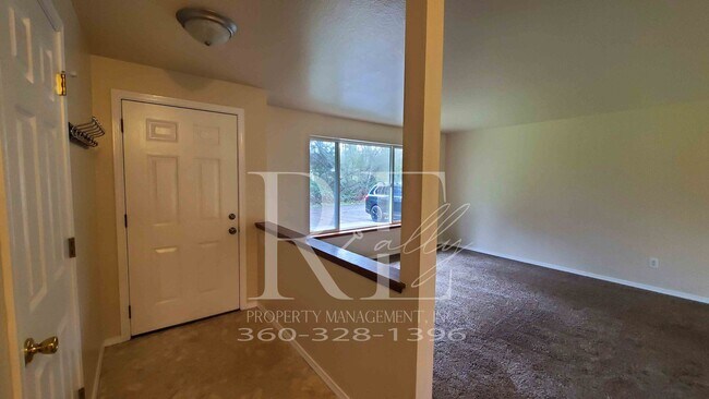 Building Photo - Peaceful End-of-Street Duplex with Private...