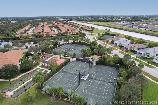 Building Photo - 8942 SW Pepoli Way