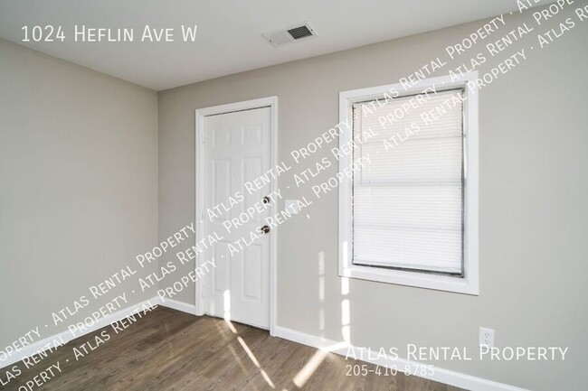 Building Photo - 1024 Heflin Ave W