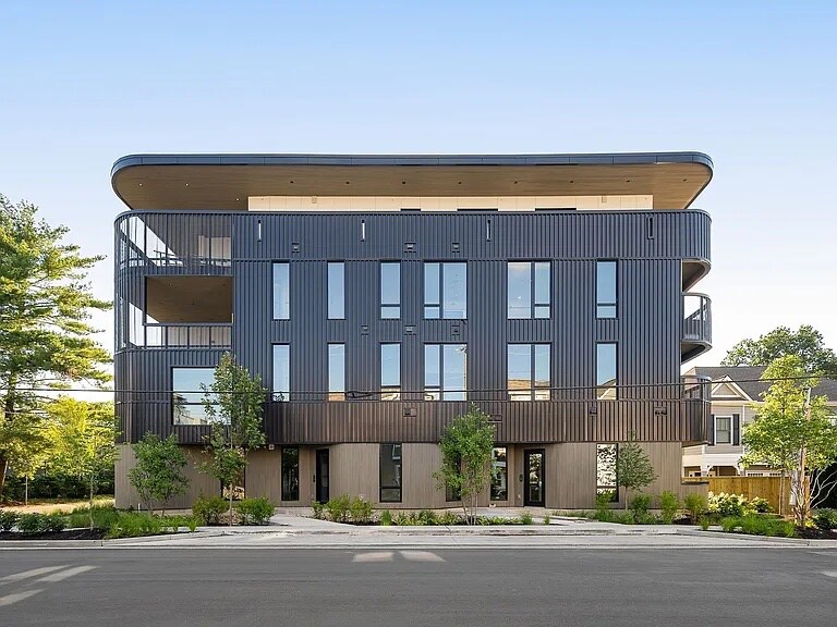 Primary Photo - 500 Merritt Ave