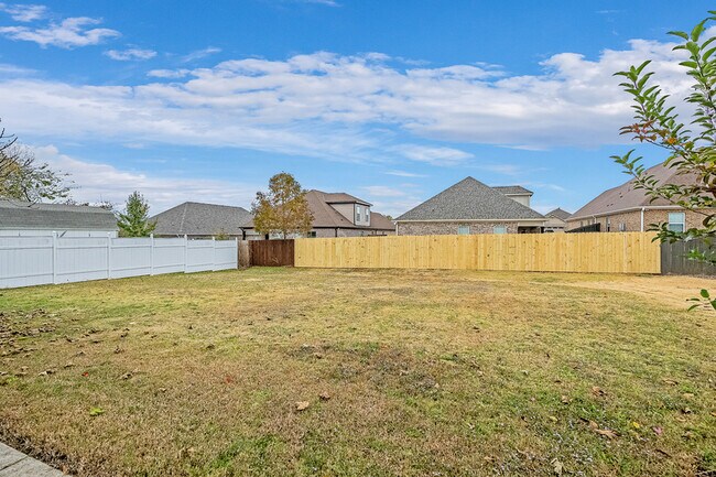 Building Photo - 2426 Quail Ridge Ln SW