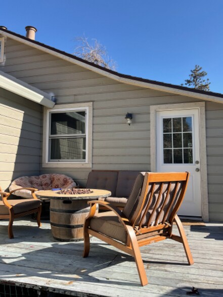 Building Photo - 123 Adam Ave