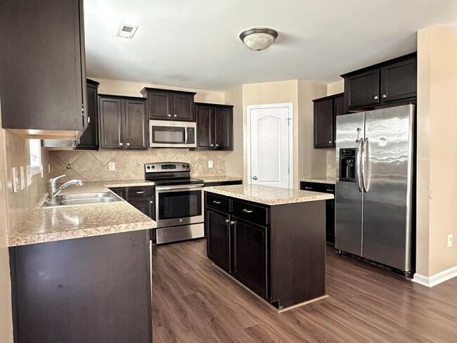 Building Photo - 3017 Cricket Rd