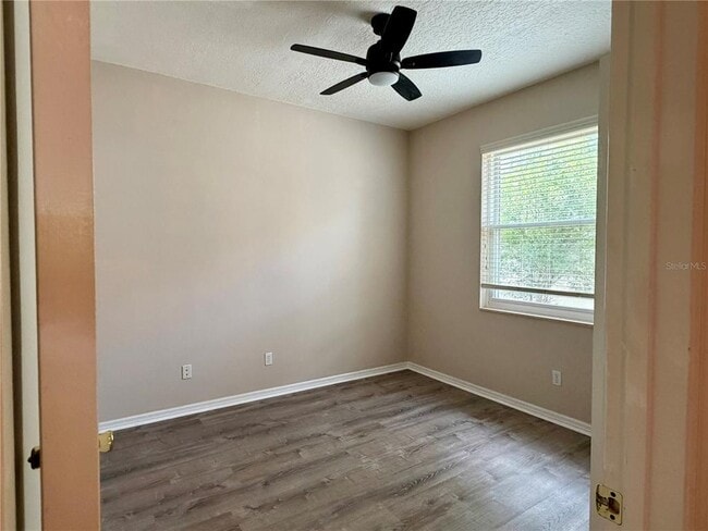 Building Photo - 10237 Facet Ct