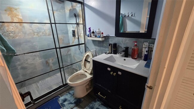 Building Photo - 1985 S Ocean Dr