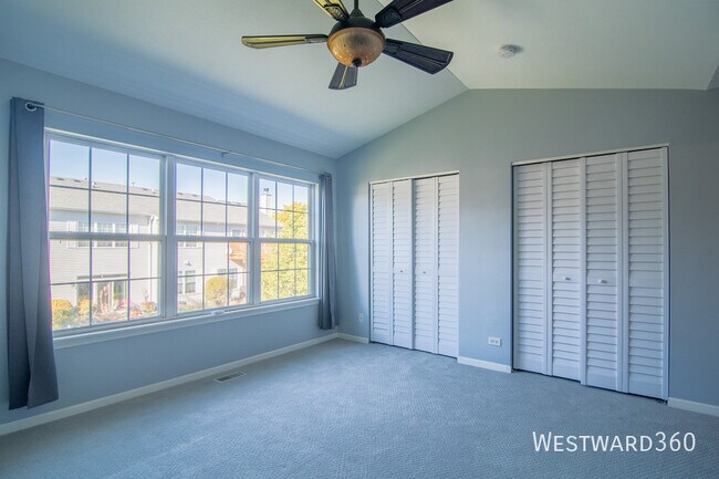 Building Photo - 2486 Golf Ridge Cir