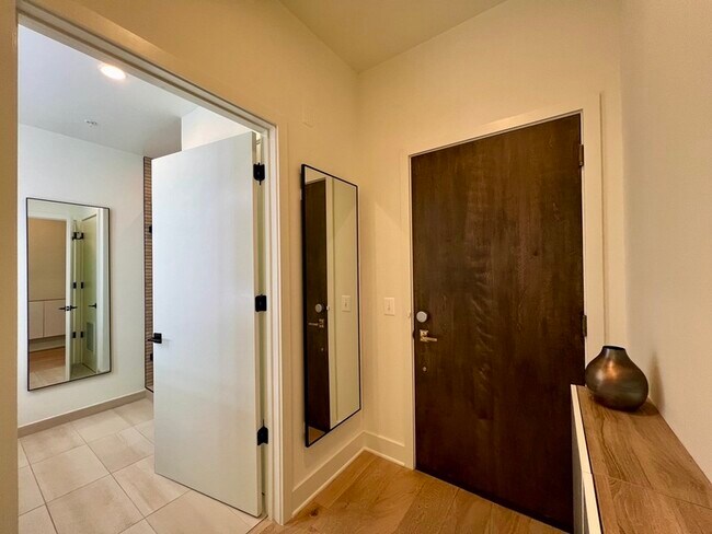 Building Photo - 801 N St NW