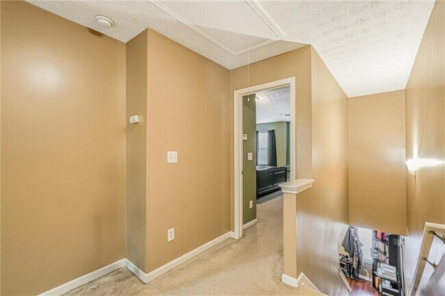 Building Photo - 2870 Vining Ridge Terrace