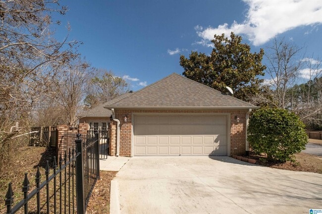 Building Photo - 4006 Vestview Dr