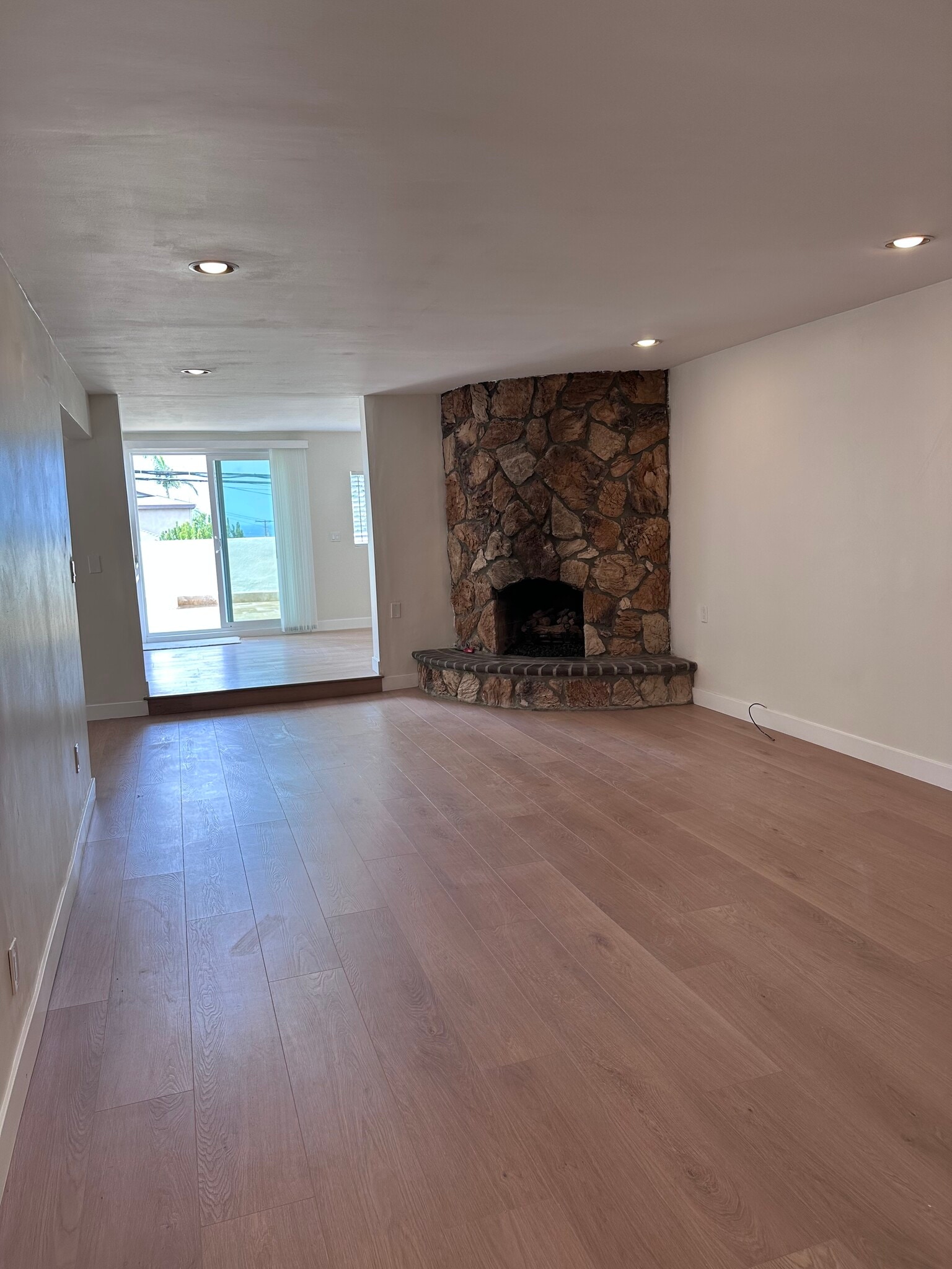 Building Photo - 1734 Prospect Ave