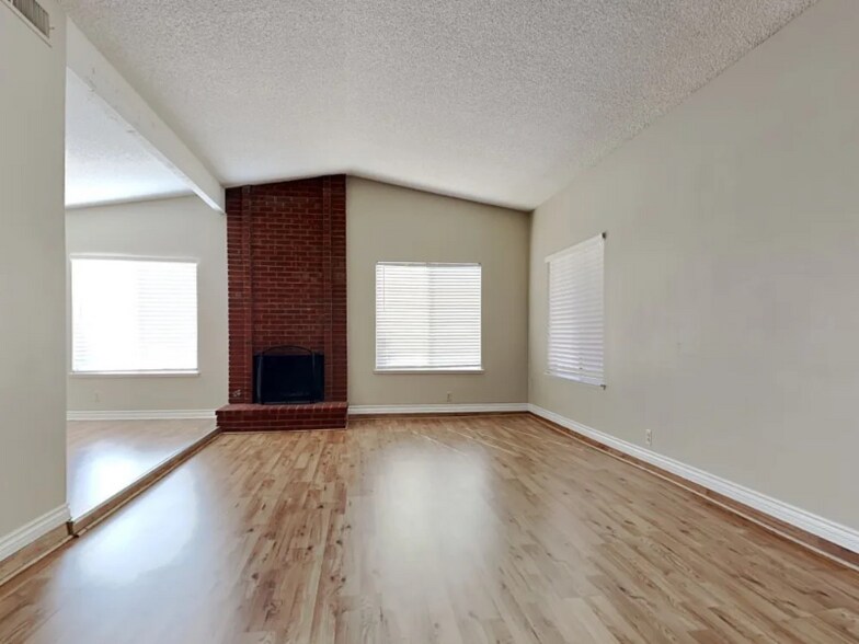 Building Photo - 4054 Venita Ct
