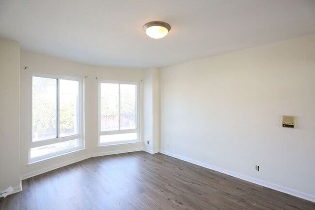 Building Photo - 7221 Geary Blvd