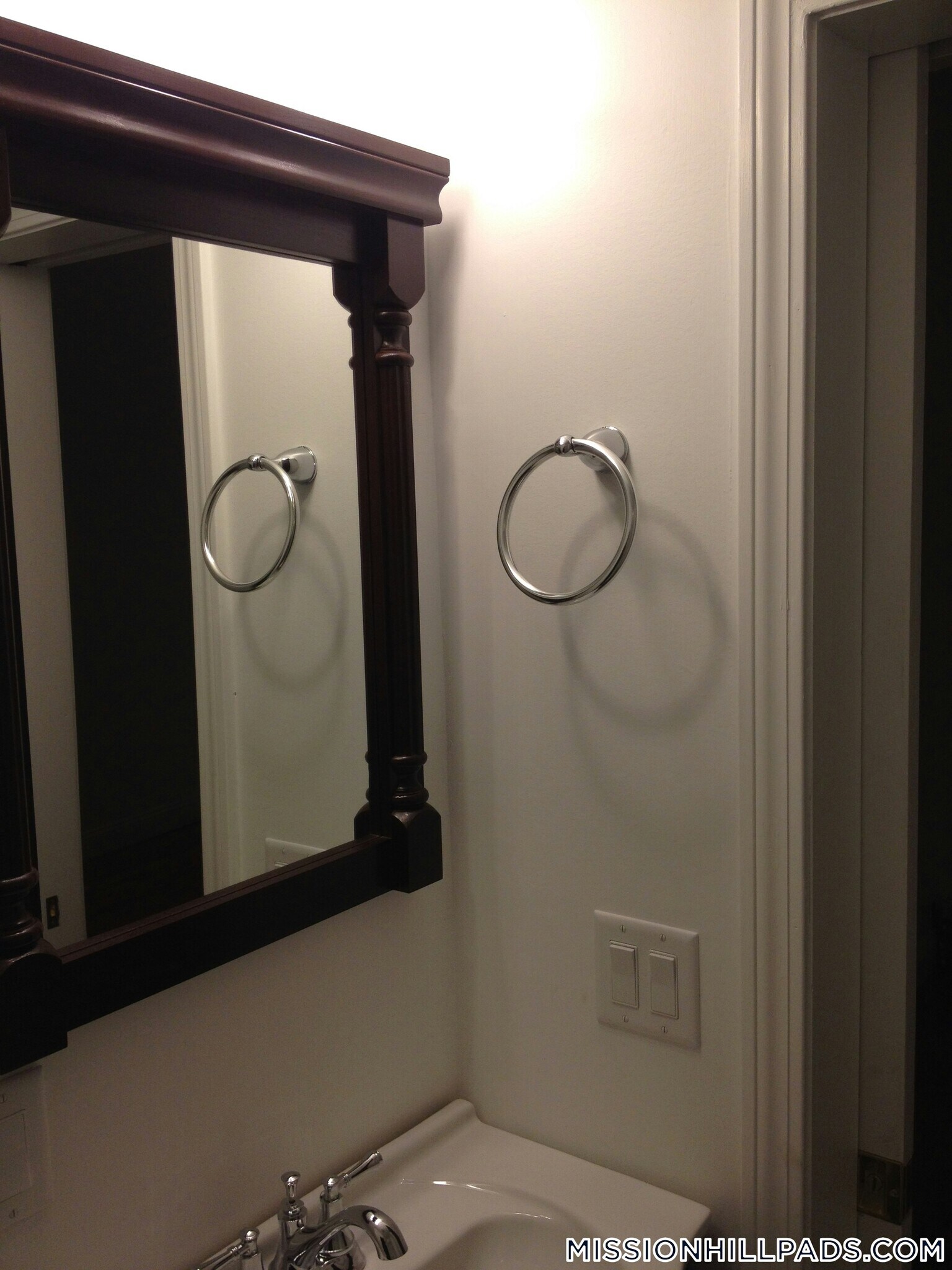 Building Photo - 28 S Huntington Ave