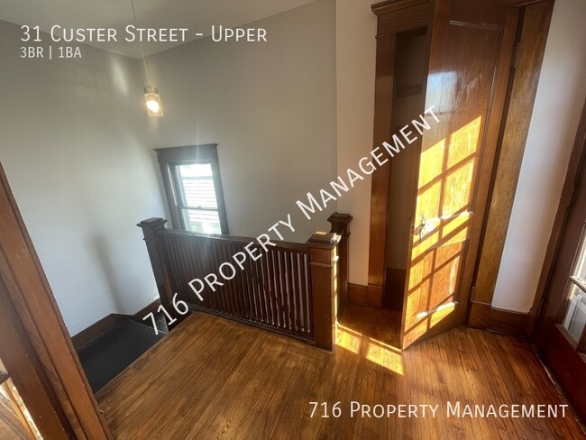 Primary Photo - Spacious 3BR Apartment near UB South