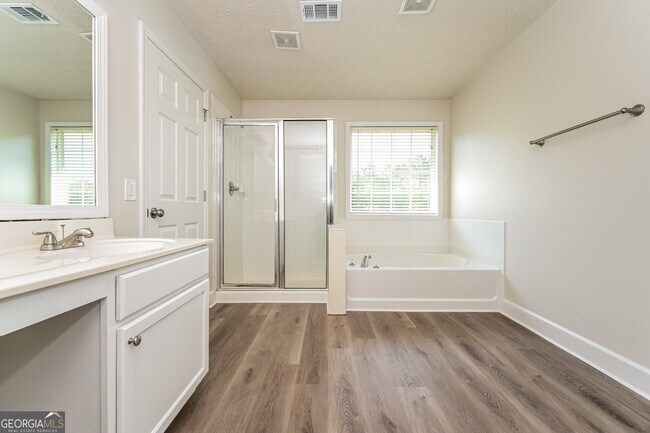Building Photo - 601 Rangeley Meadows Ct