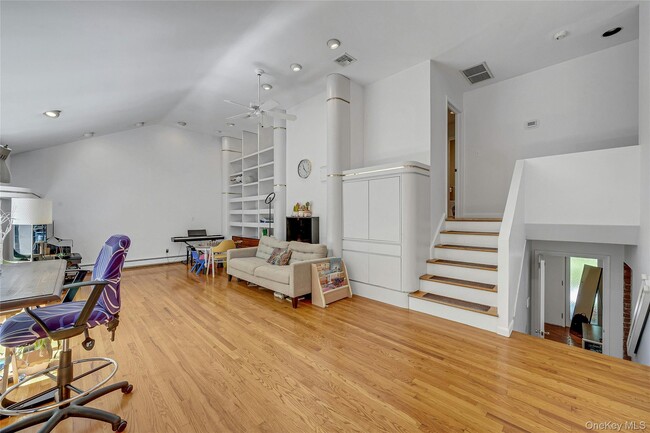 Building Photo - 9 Country Rd