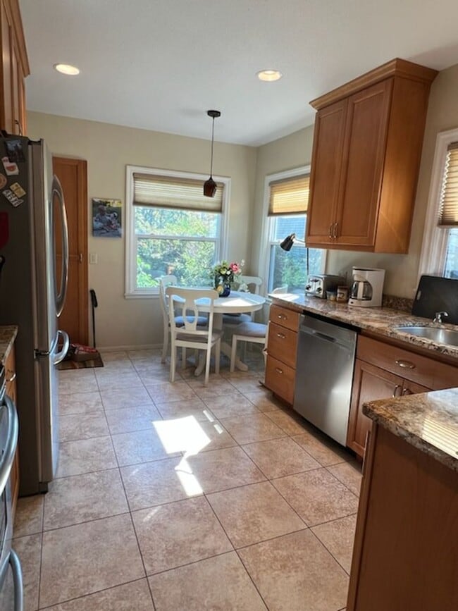 Building Photo - Located in the Historic District! 3+ beds,...