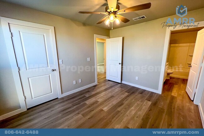Building Photo - 3 Bedroom In Harvest Development In Wolffo...