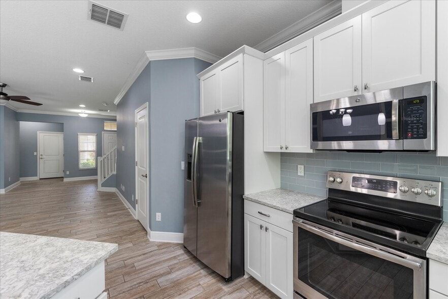 Building Photo - 11442 Crowned Sparrow Ln