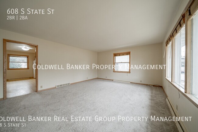 Building Photo - 608 S State St
