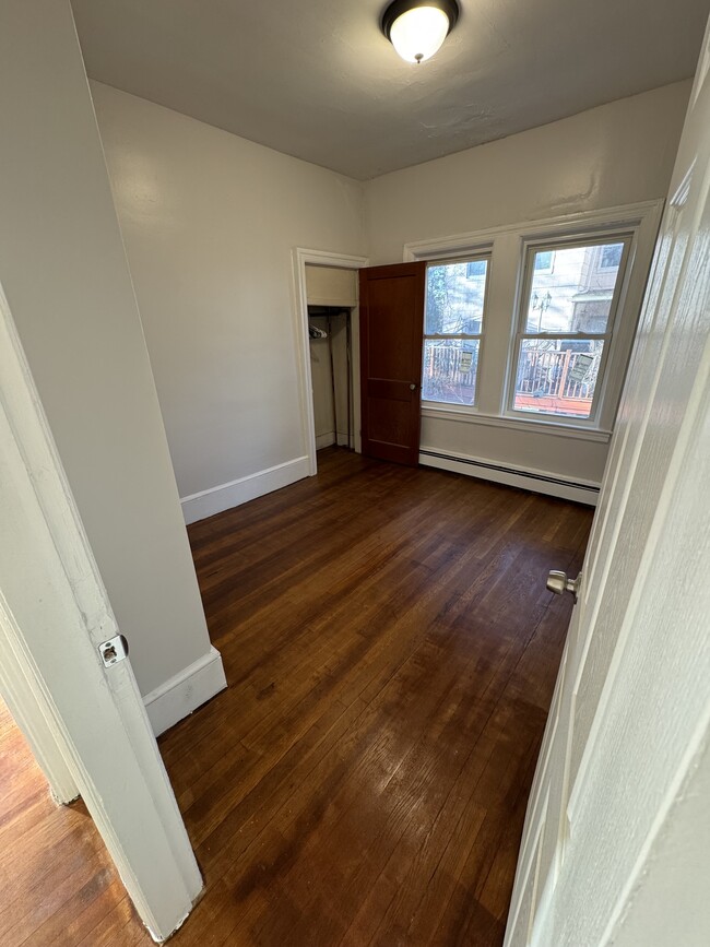 Bedroom - 52 Cedar Street