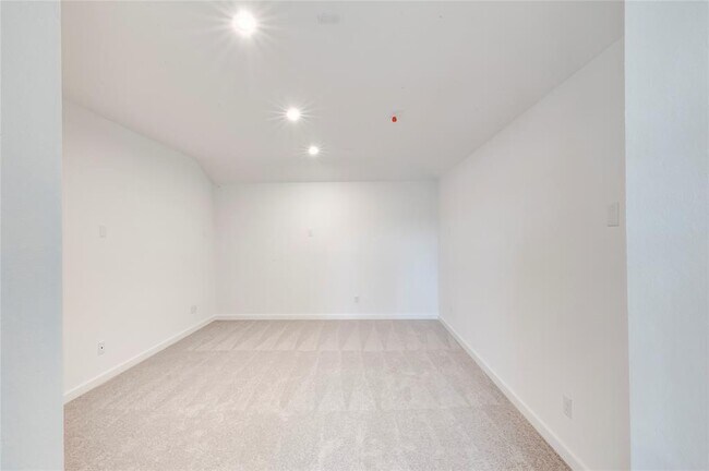 Building Photo - 1832 Asti Ln