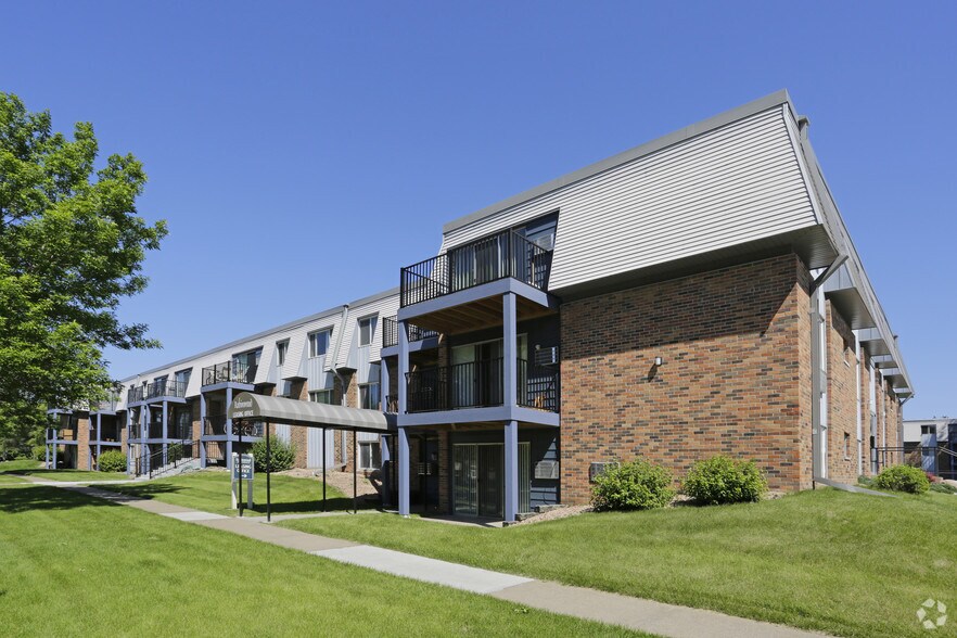 Robinwood 3133 109th Ln NW Coon Rapids MN 55433 Apartment Finder