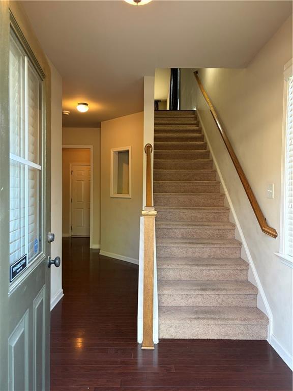 Building Photo - 804 Village Field Ct NW