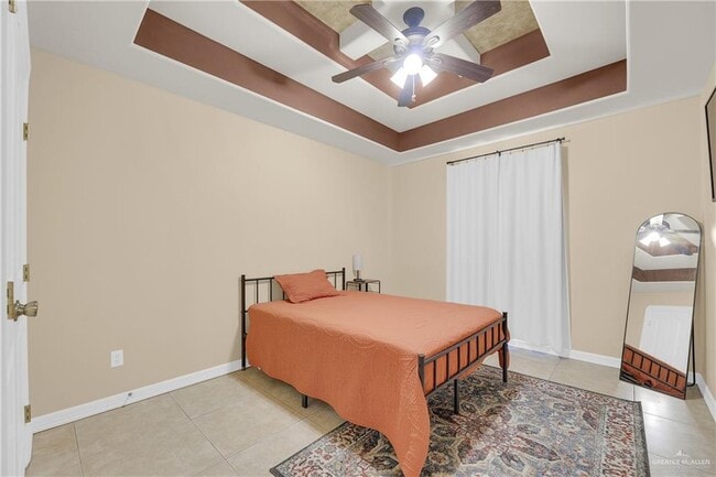 Building Photo - 19 N Dogwood St