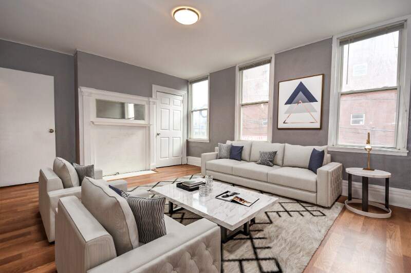 Building Photo - 375 1/2 Main St