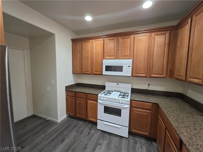 Building Photo - 7510 Perla Del Mar Ave